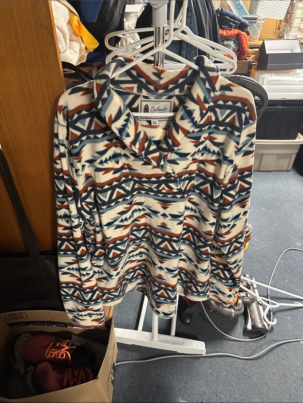 Patterned Shawl Collar Fleece Pullover - White/Navy/Brown